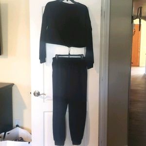 Cropped sweatshirt and jogger set. Size large.